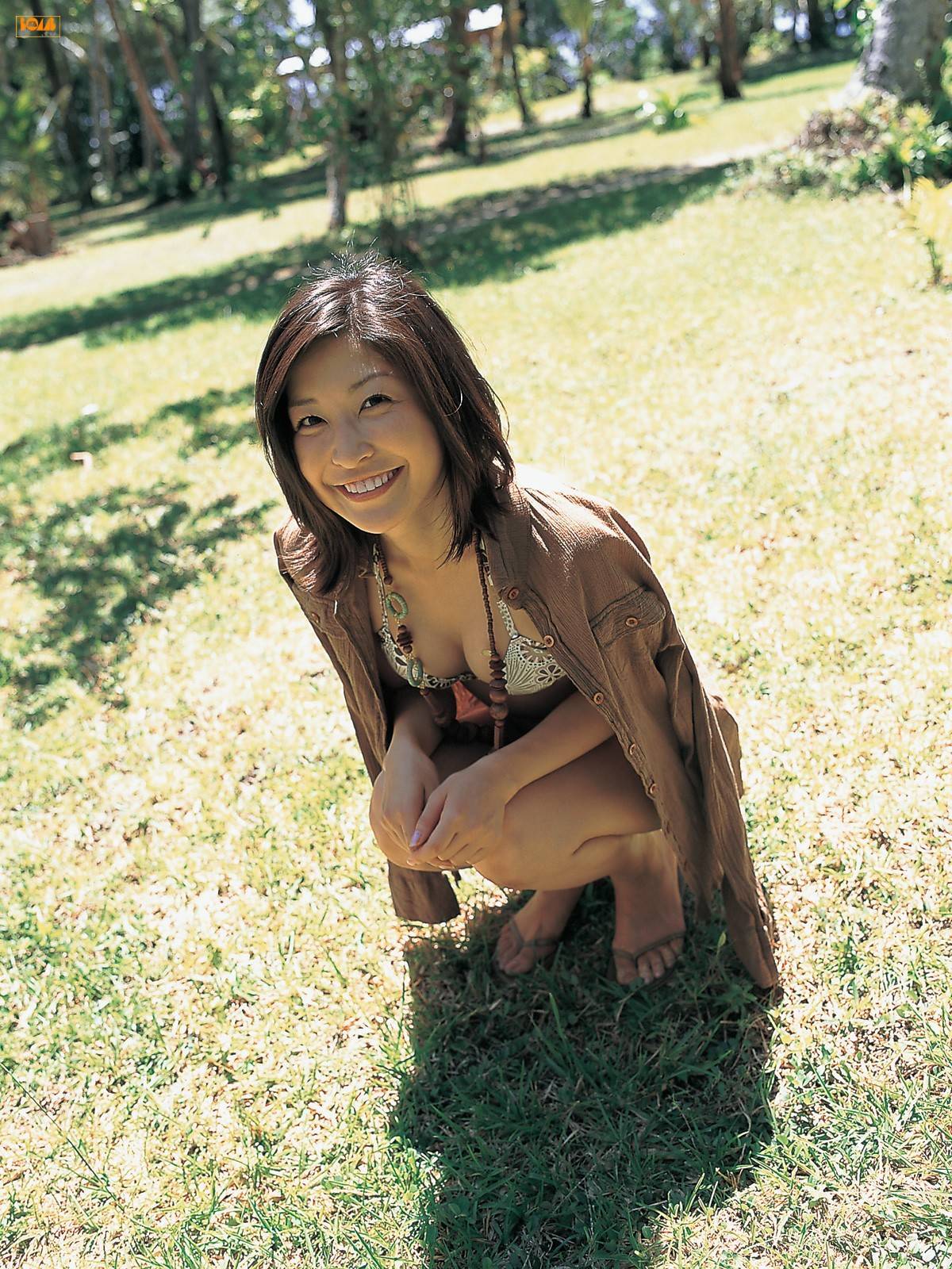 Mayumi Ono Bomb.tv Photo series of CD